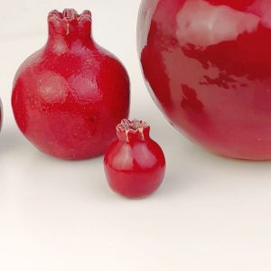 Mini Handmade Ceramic Pomegranate – Red Wedding Favor (1 cm)