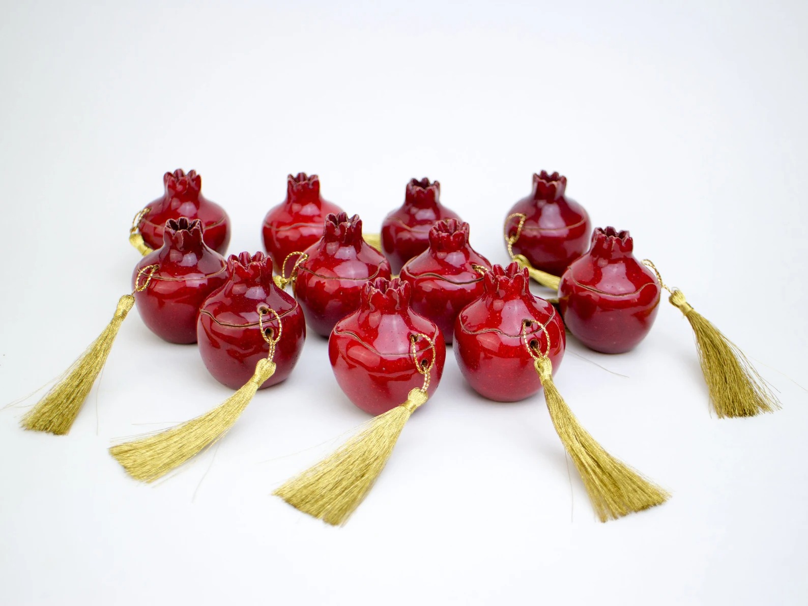 Little pomegranate handmade wedding favor box, birthday favor box, party favor pox, ceramic favor box handmade, ceramics and pottery, gift - Image 5