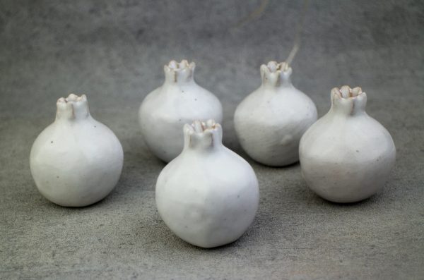 Handmade Ceramic White Pomegranate guest favor and gift, 5cm - Image 4